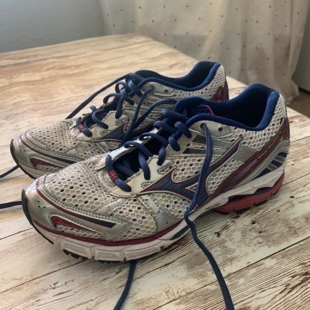 MIZUNO